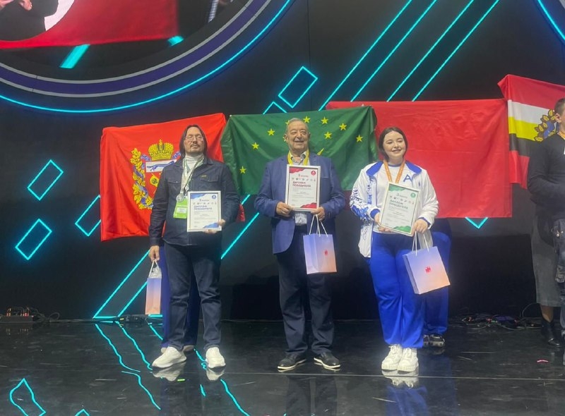 Сборная Адыгеи успешно выступила на Национальном чемпионате по профессиональному мастерству "Абилимпикс-2025"